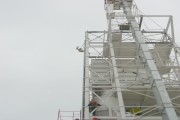 DISE&Ntilde;O, FABRICACION Y MONTAJE DE ESTRUCTURAS PARA SOPORTE ELEVADORES DE CANGILONES  PARA DOS SILOS DE 2 TM